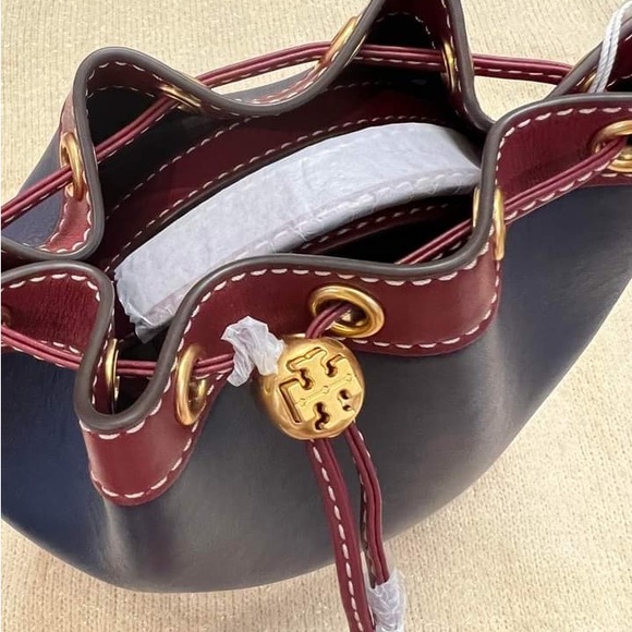 Toryburch bucket bag brand new - Picture 3 of 5